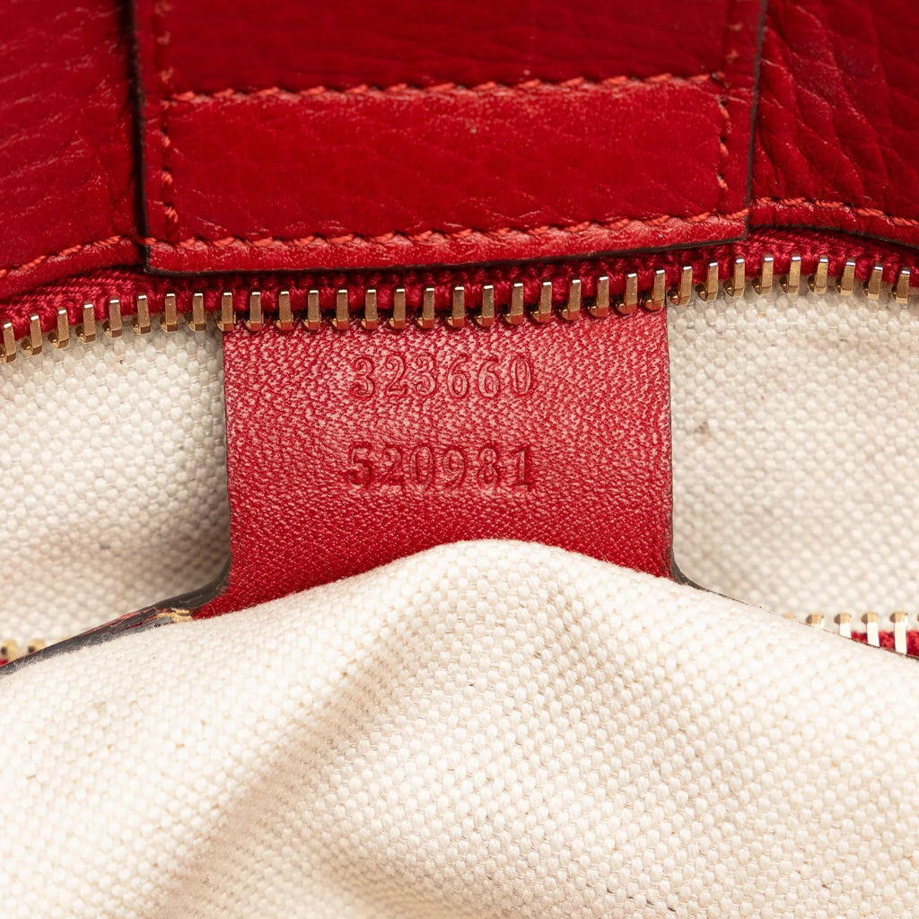 Pre-Owned Authenticated Gucci Medium Bamboo Shopper Calf Leather Red Satchel Unisex (Good)